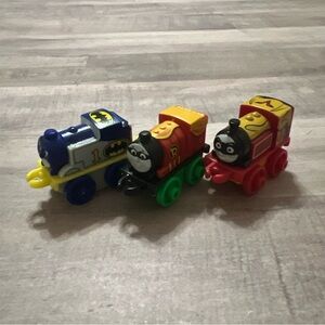 Thomas The Train Mini 2014 Mattel Gullane Lot Of 3 Super Hero’s Batman Robin Etc